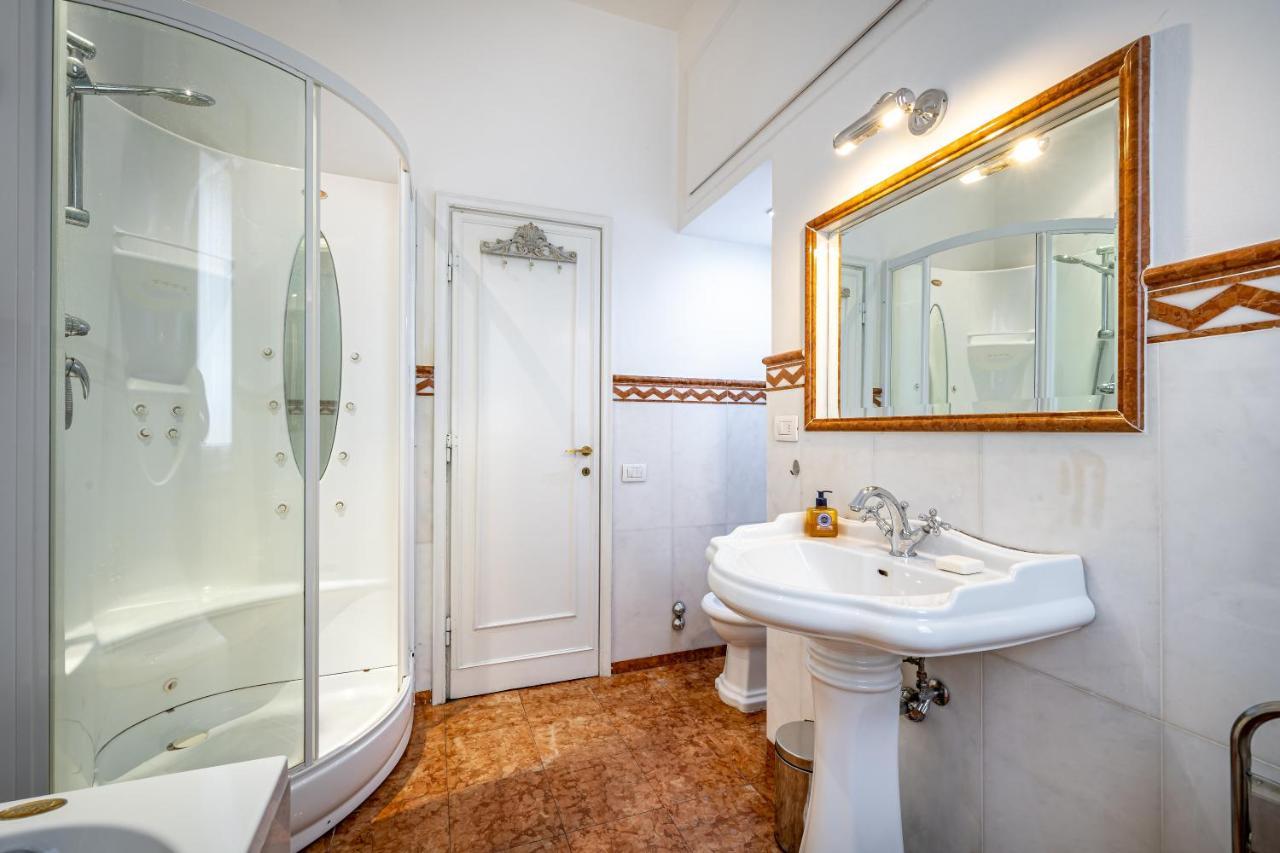 Yid D'Azeglio Luxury Apartment With Parking Φλωρεντία Εξωτερικό φωτογραφία